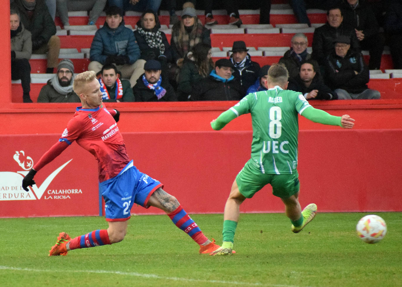 Fotos: Las imágenes del partido entre el CD Calahorra y el Cornellá