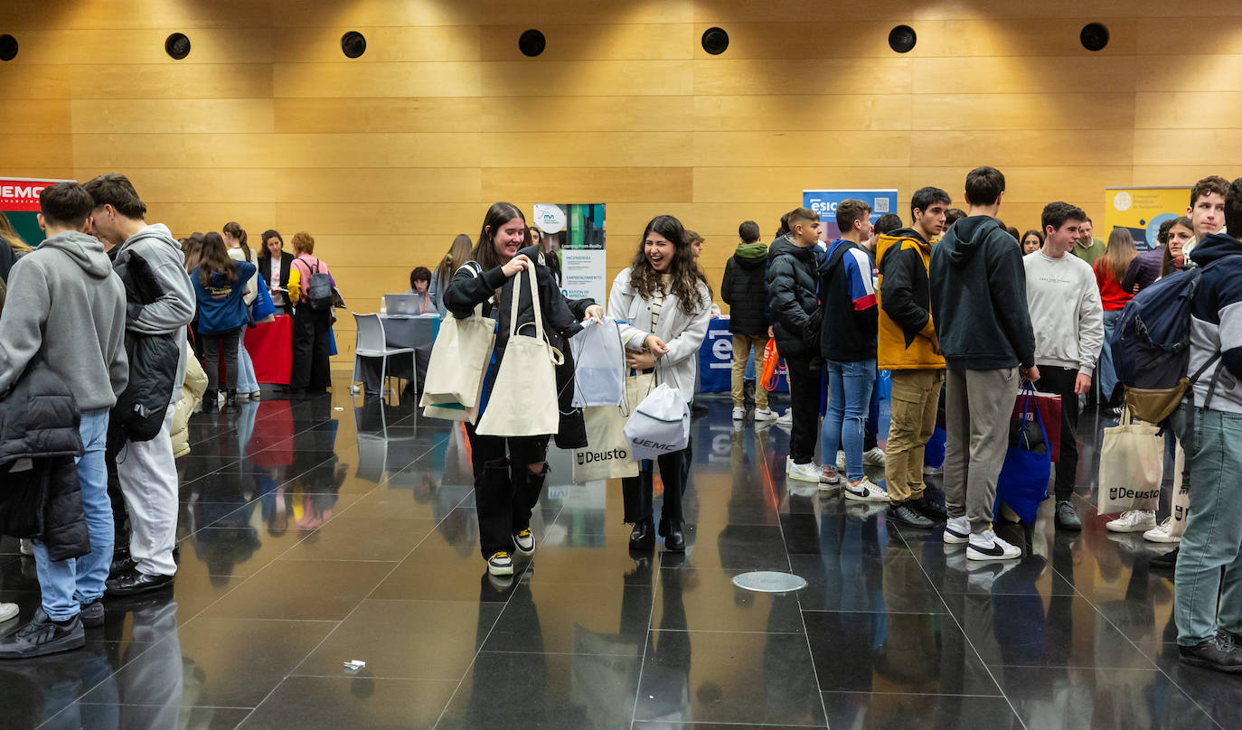 Fotos: Feria de universidades en Riojafórum