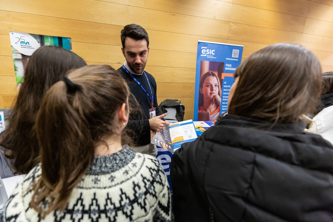 Fotos: Feria de universidades en Riojafórum