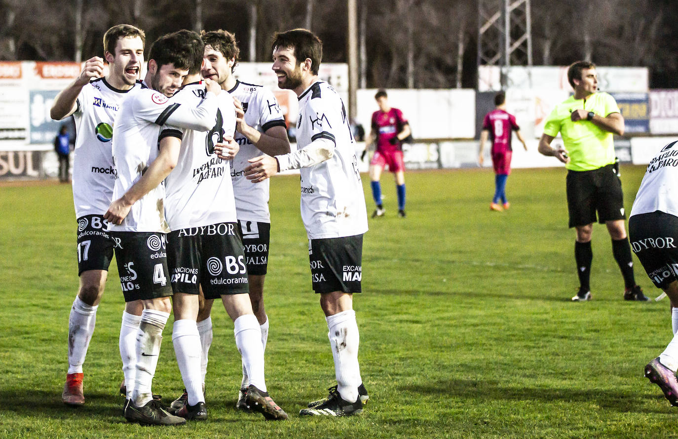 Fotos: El derbi de Segunda Federación: Alfaro-Arnedo