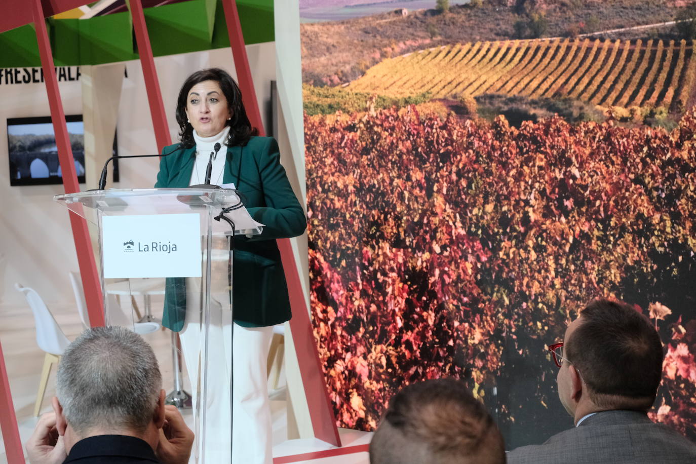 Fotos: Presentación del stand de La Rioja en Fitur