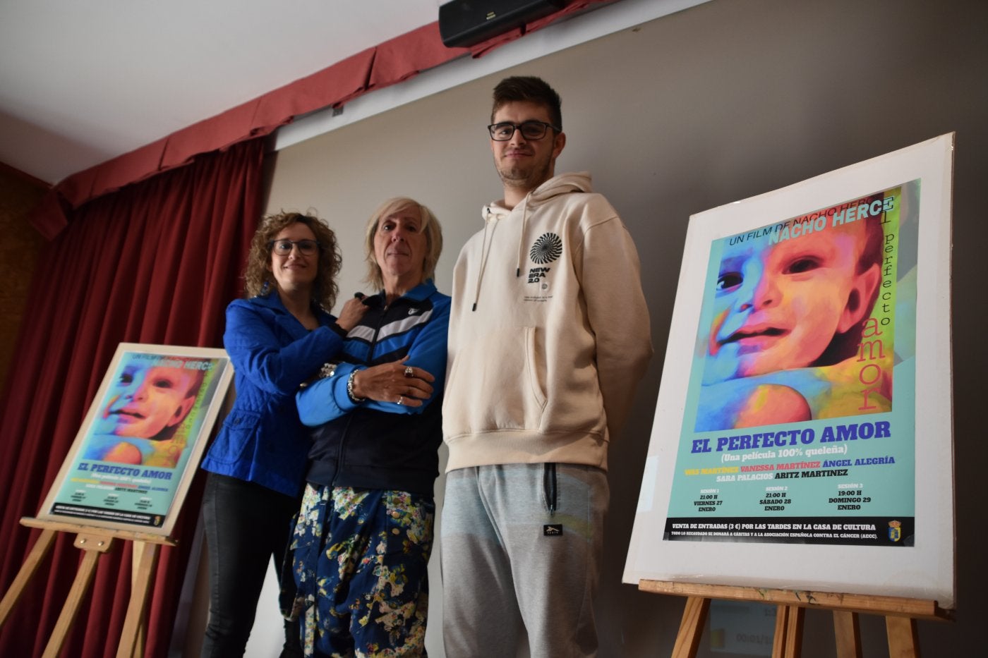 Vanessa Martínez, Nacho Herce y Aritz Martínez, ayer en la Casa de Cultura de Quel. 