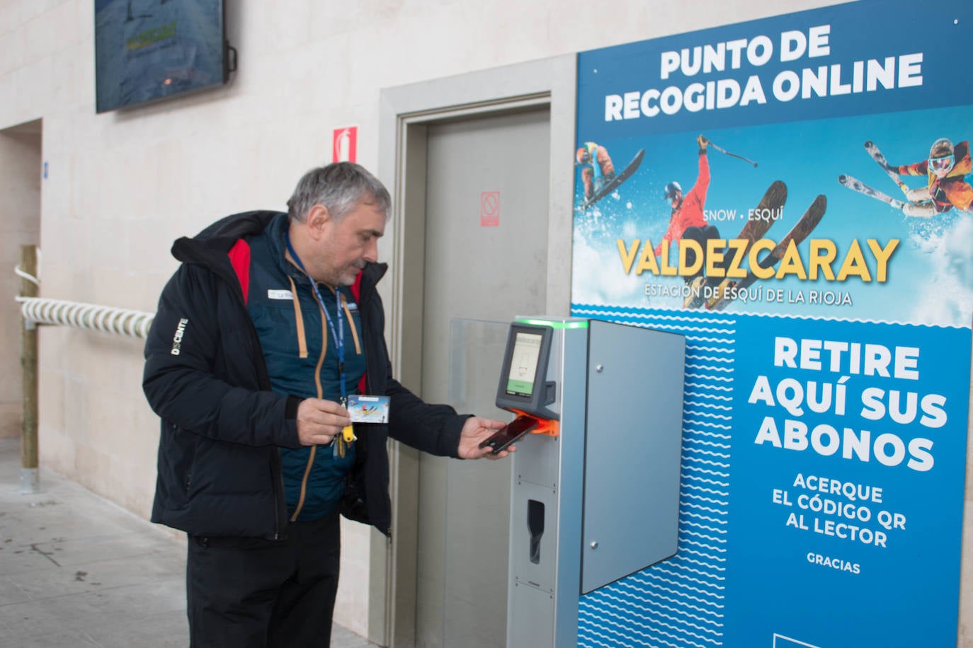 Fotos: Unas 200 personas participan en la jornada de puertas abiertas de Valdezcaray