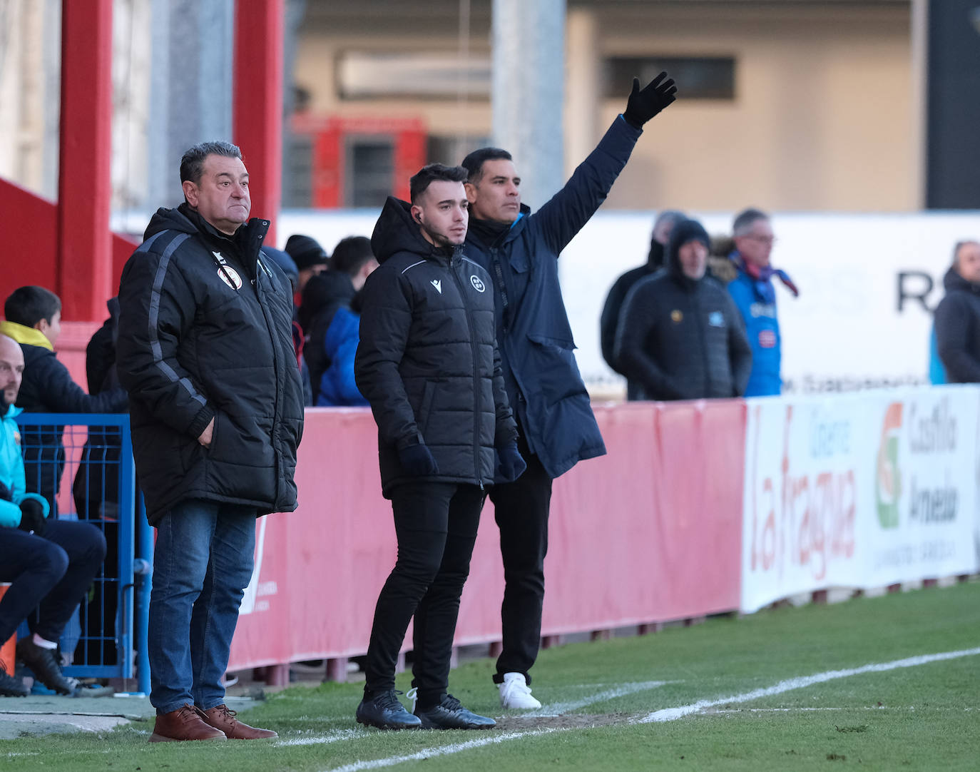 Fotos: El Calahorra cae ante el Barcelona B