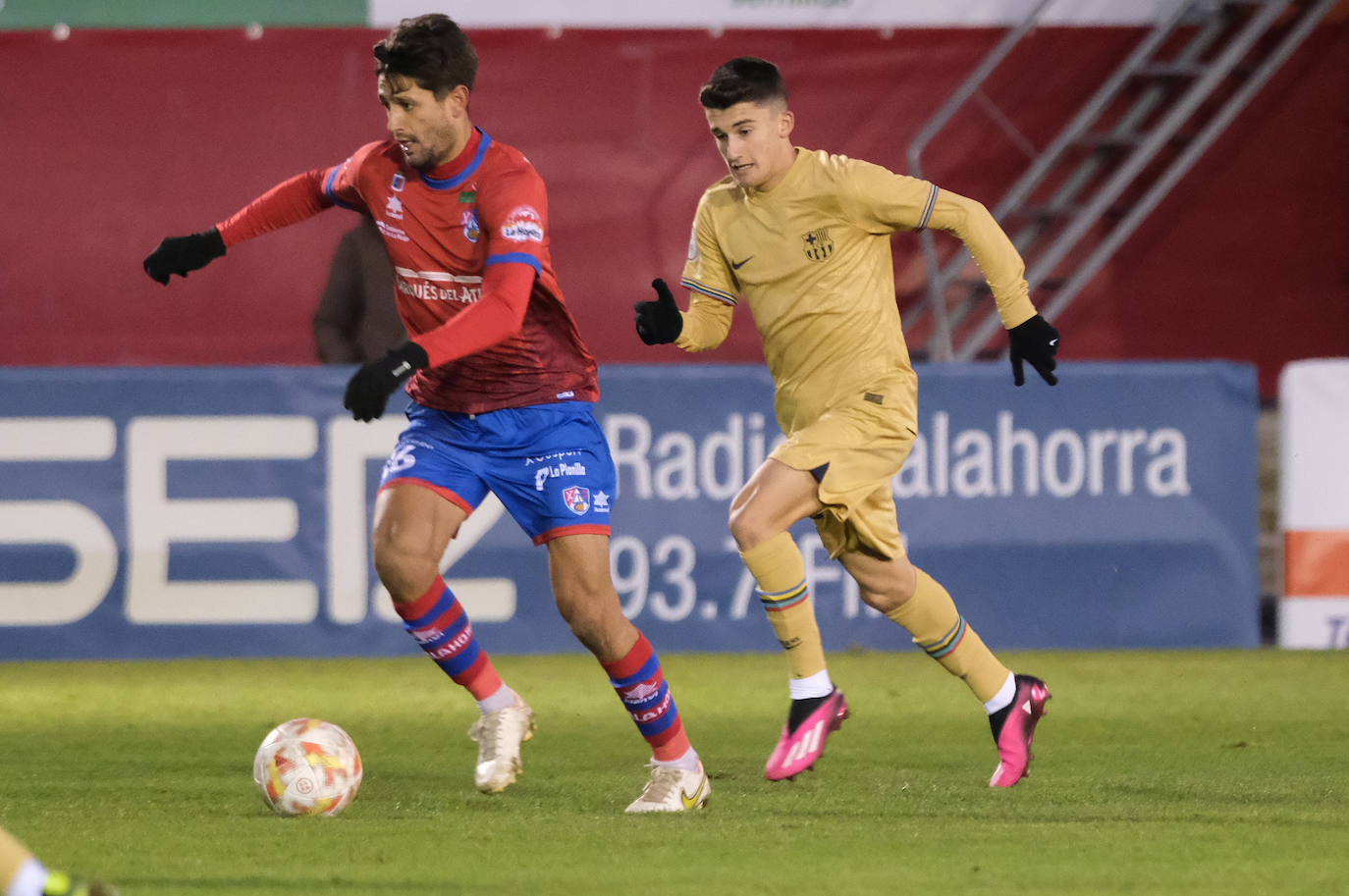 Fotos: El Calahorra cae ante el Barcelona B