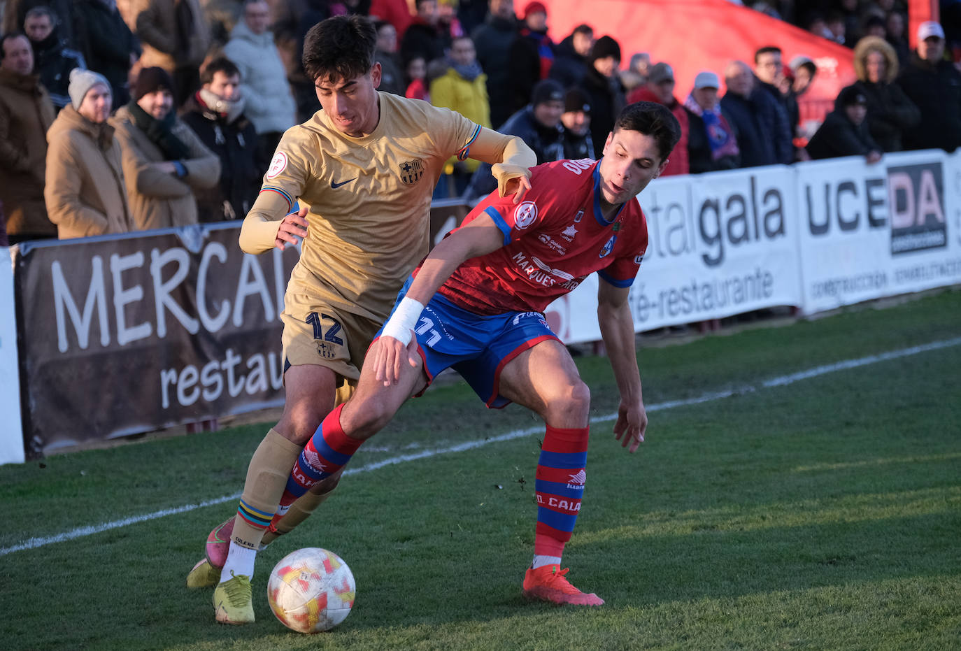 Fotos: El Calahorra cae ante el Barcelona B