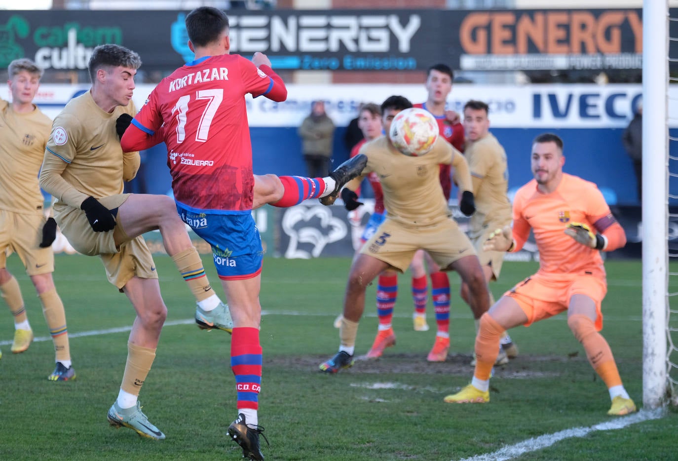 Fotos: El Calahorra cae ante el Barcelona B