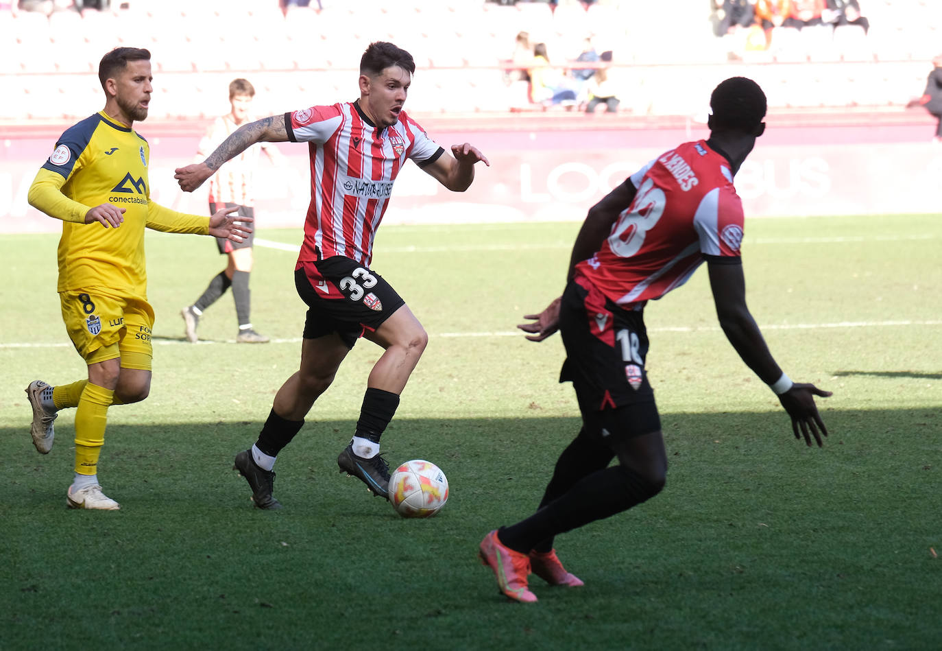Fotos: La UD Logroñés se queda sin ganar ante el Atlético Baleares