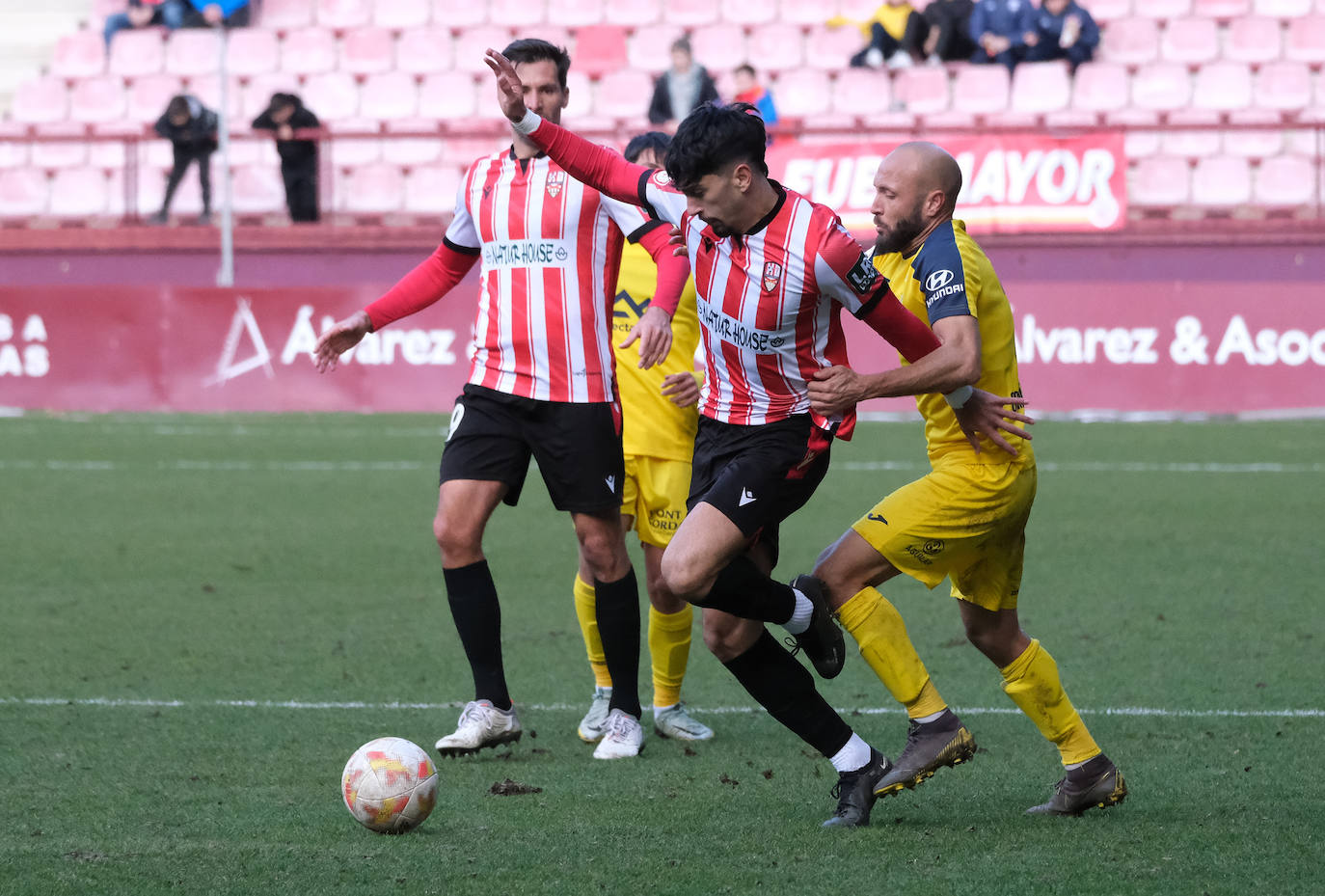 Fotos: La UD Logroñés se queda sin ganar ante el Atlético Baleares