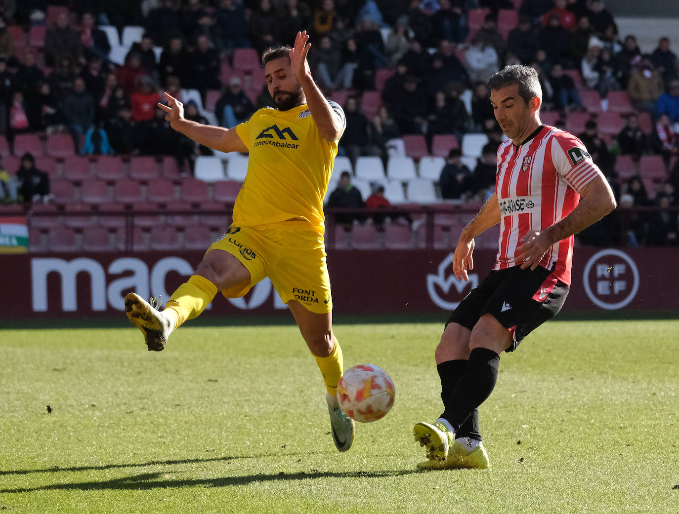 Fotos: La UD Logroñés se queda sin ganar ante el Atlético Baleares