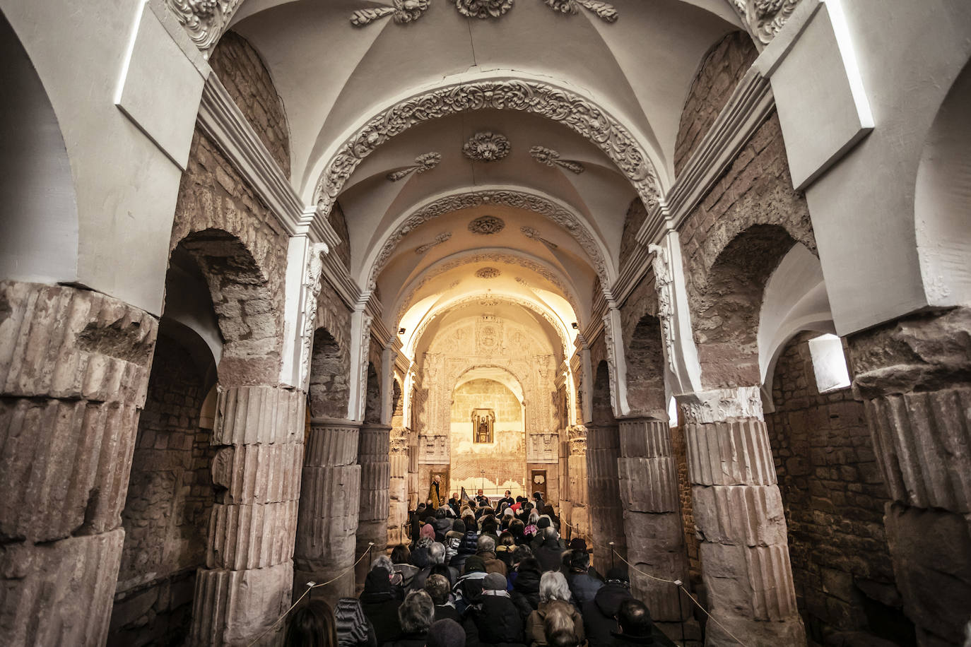 Fotos: Más voces y más lengua en la Basílica de Santa María de Arcos, en Tricio