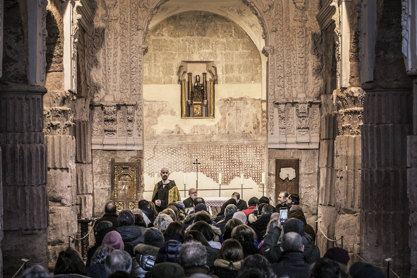 Fotos: Más voces y más lengua en la Basílica de Santa María de Arcos, en Tricio