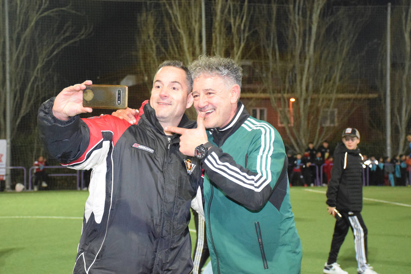 Fotos: El partido benéfico entre veteranos del Real Madrid y el Logroñés en Villamediana