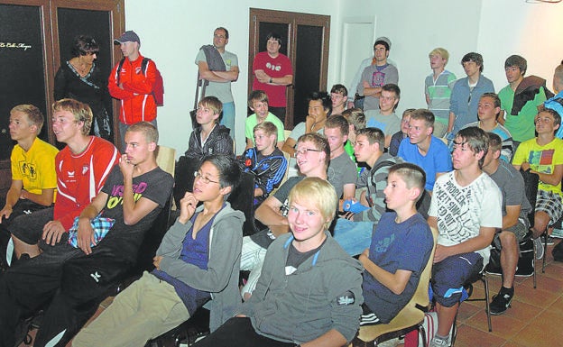 Jóvenes de Winnenden en el centro de interpretación, en 2011. albo