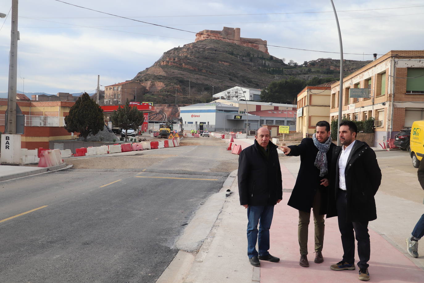 Imagen principal - El tramo de El Raposal estará finalizado para Semana Santa