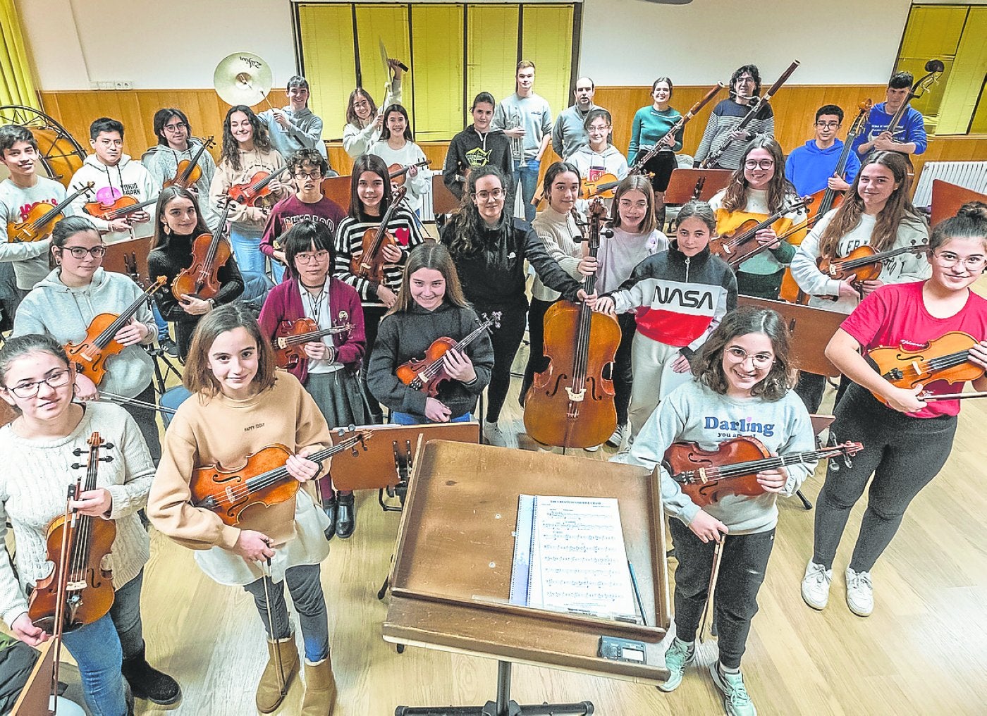 Un grupo de alumnos, en una de las aulas del Conservatorio. 