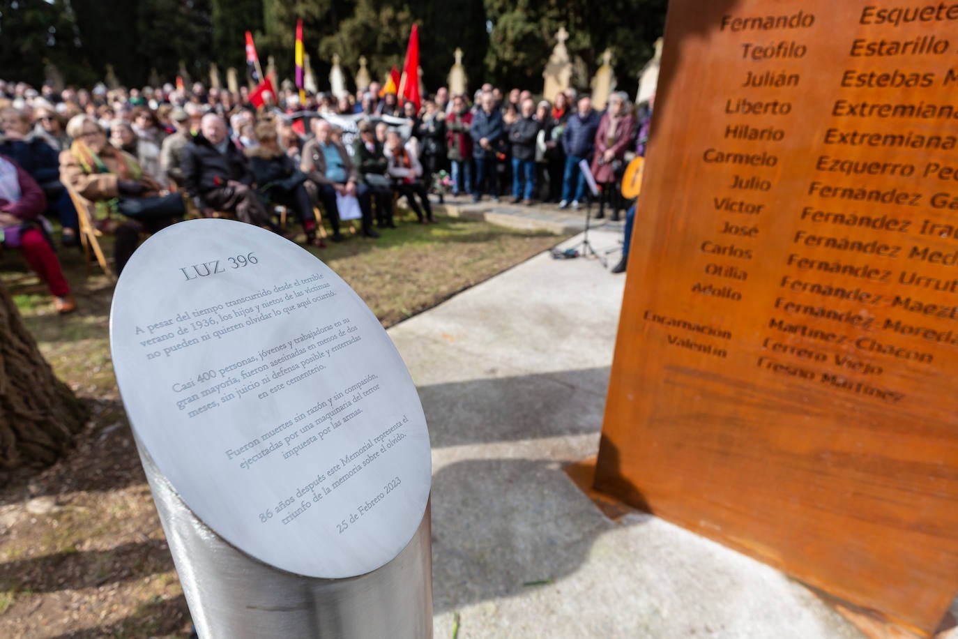 Fotos: Inauguración del memorial a los fusilados por el franquismo en Logroño