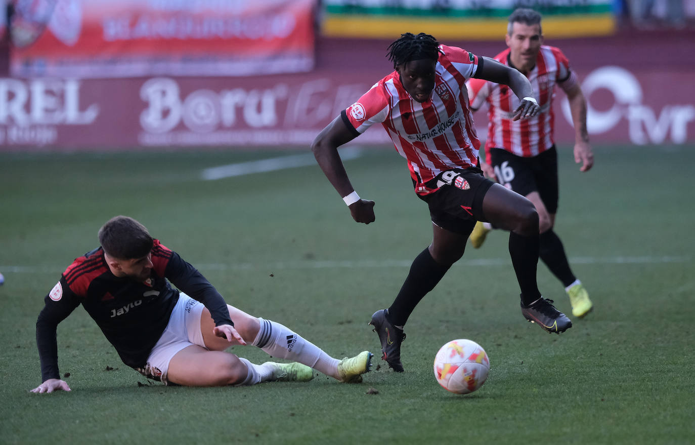 Fotos: El triunfo de la UD Logroñés frente a Osasuna hace sonreír a Las Gaunas