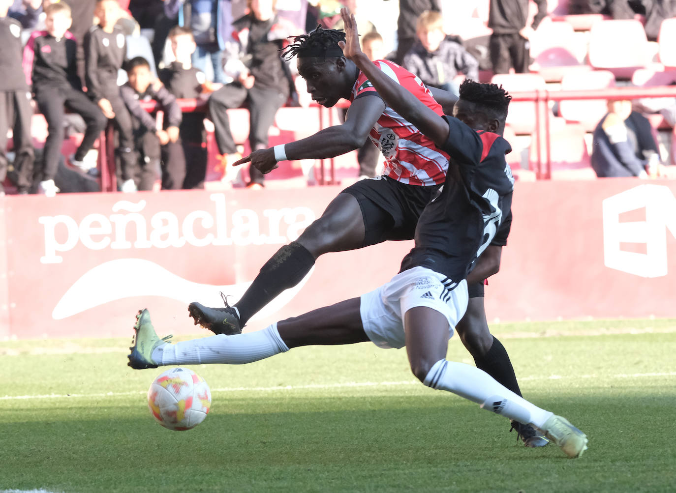 Fotos: El triunfo de la UD Logroñés frente a Osasuna hace sonreír a Las Gaunas