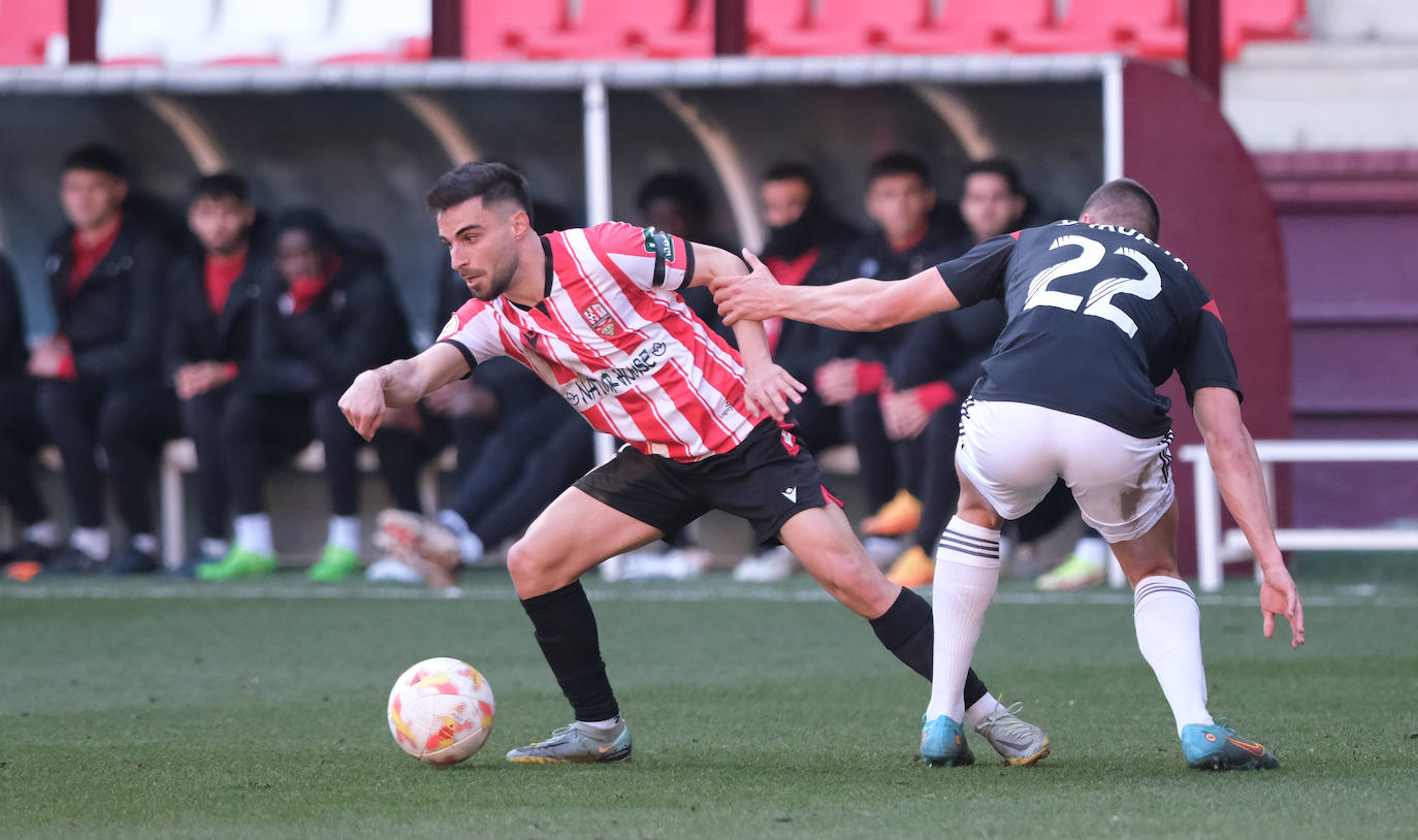 Fotos: El triunfo de la UD Logroñés frente a Osasuna hace sonreír a Las Gaunas