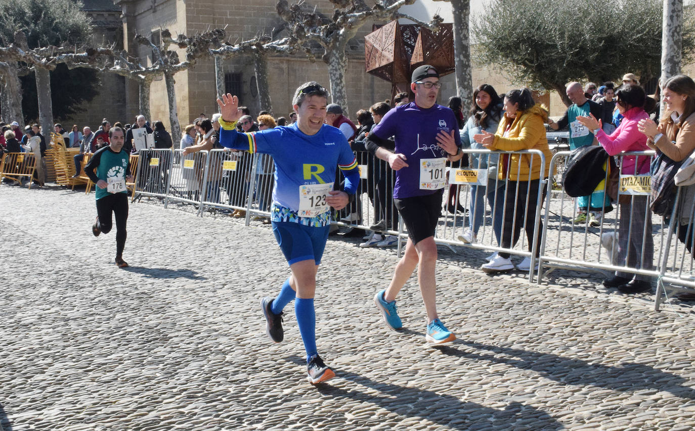 Fotos: El najerino David Martínez se impone en la Media Maratón del Camino