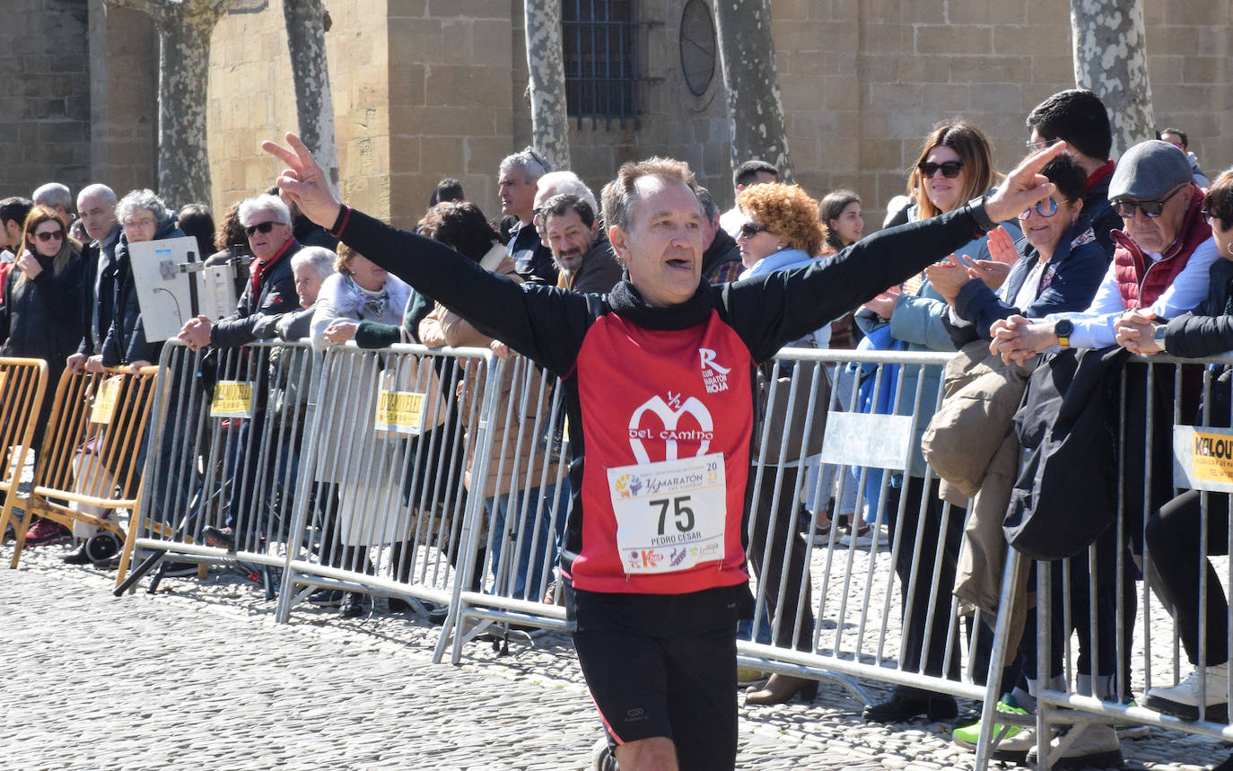 Fotos: El najerino David Martínez se impone en la Media Maratón del Camino