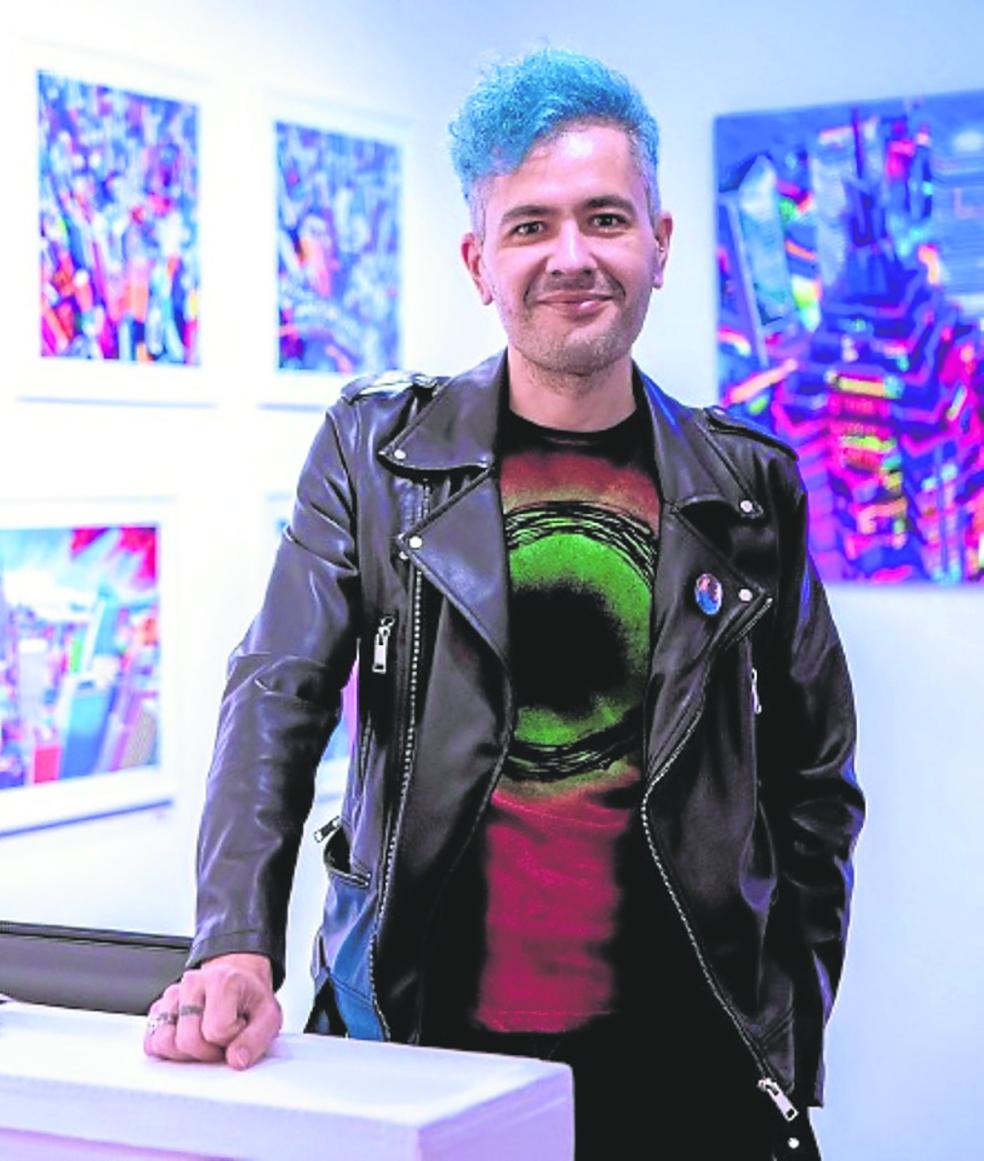 El artista cenicerense inauguró su propia galería en febrero. 