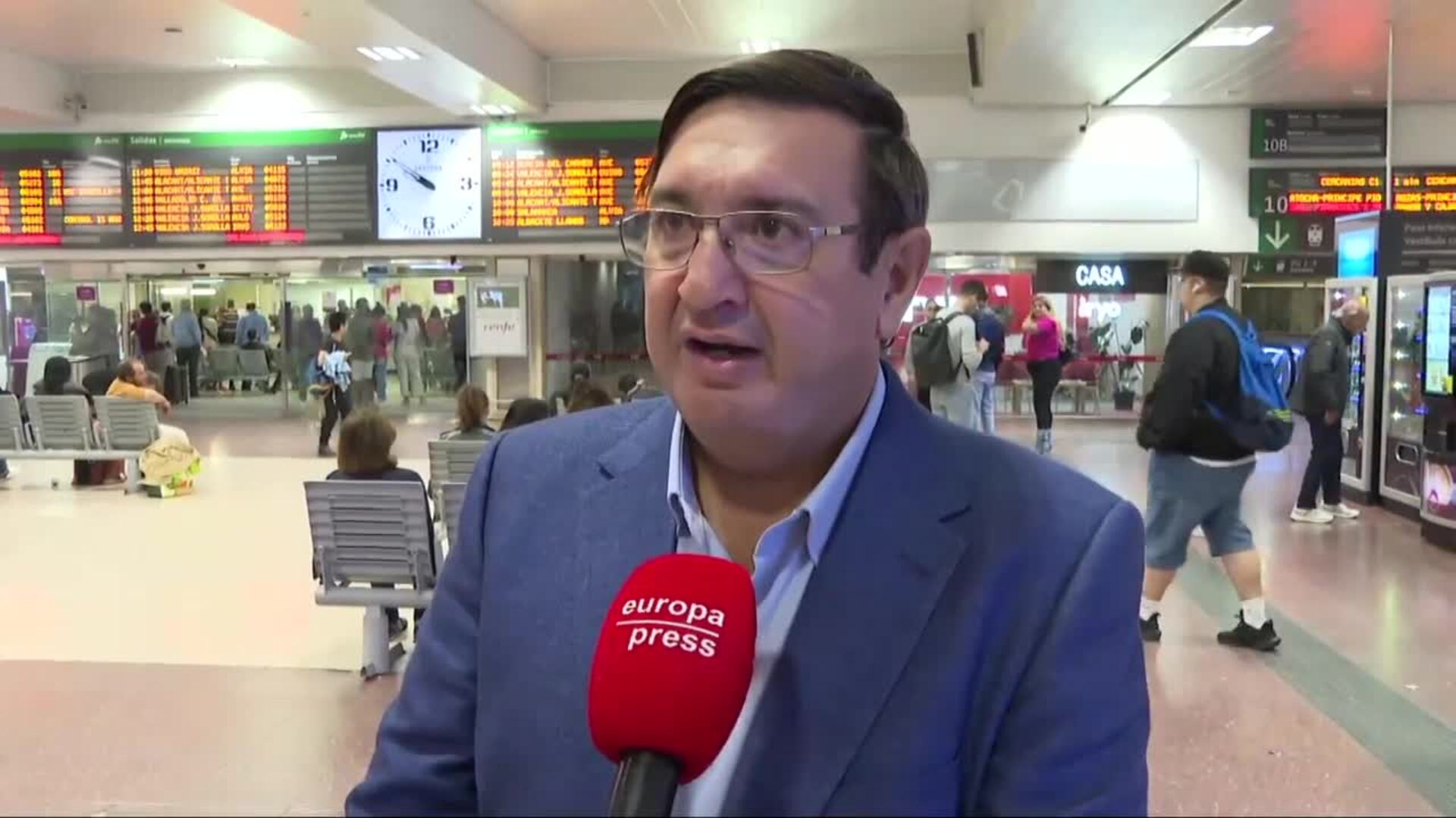 El director general de Adif asegura que el servicio Madrid-Valencia ya "circula con normalidad"