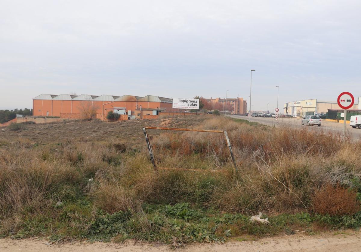 Terrenos en la salida de la localidad por avenida de Zaragoza hacia Tudela para la Guardia Civil.