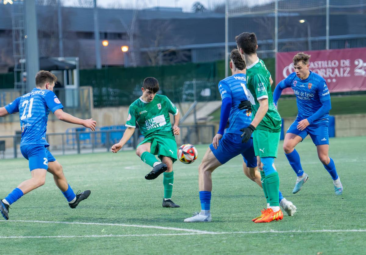 El juvenil Hugo Morras debutó con el primer equipo en la derrota del Náxara contra el Valle de Egüés.