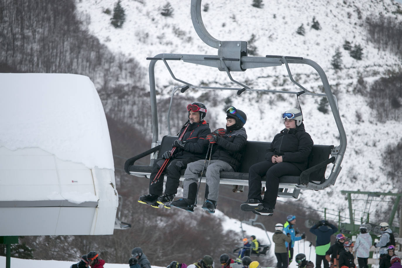 Valdezcaray se llena de esquiadores