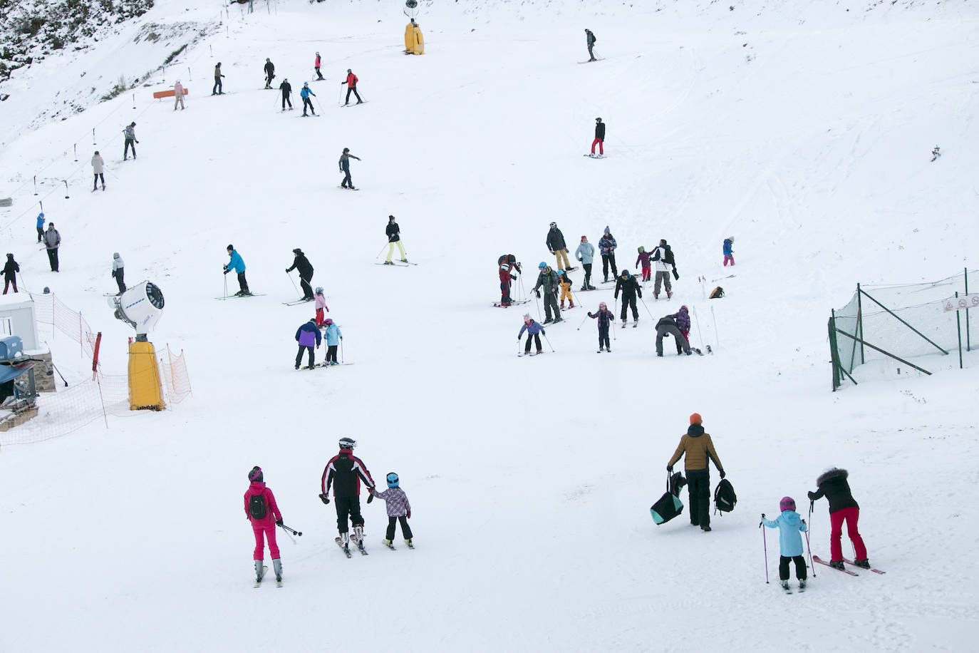 Valdezcaray se llena de esquiadores