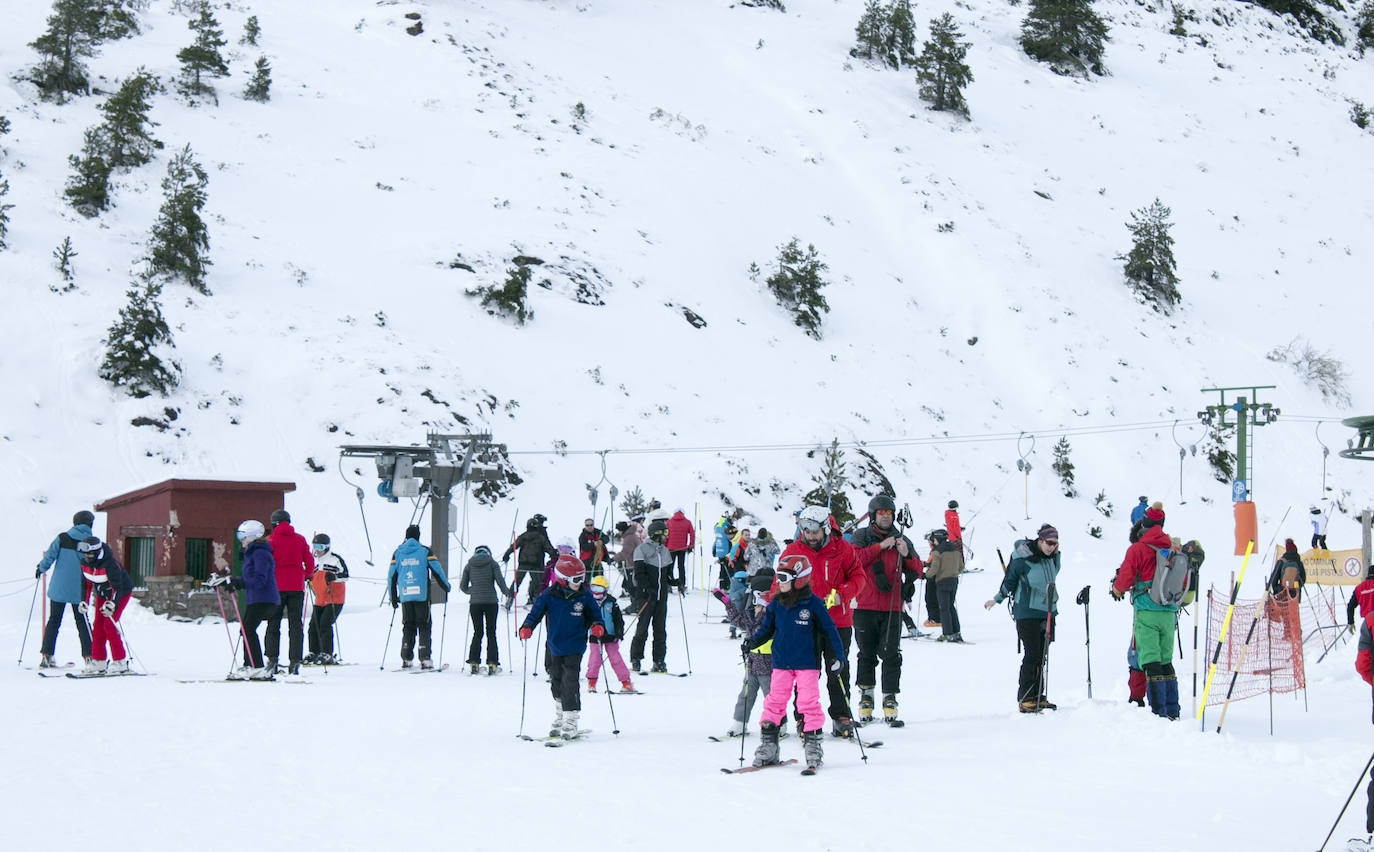 Valdezcaray se llena de esquiadores