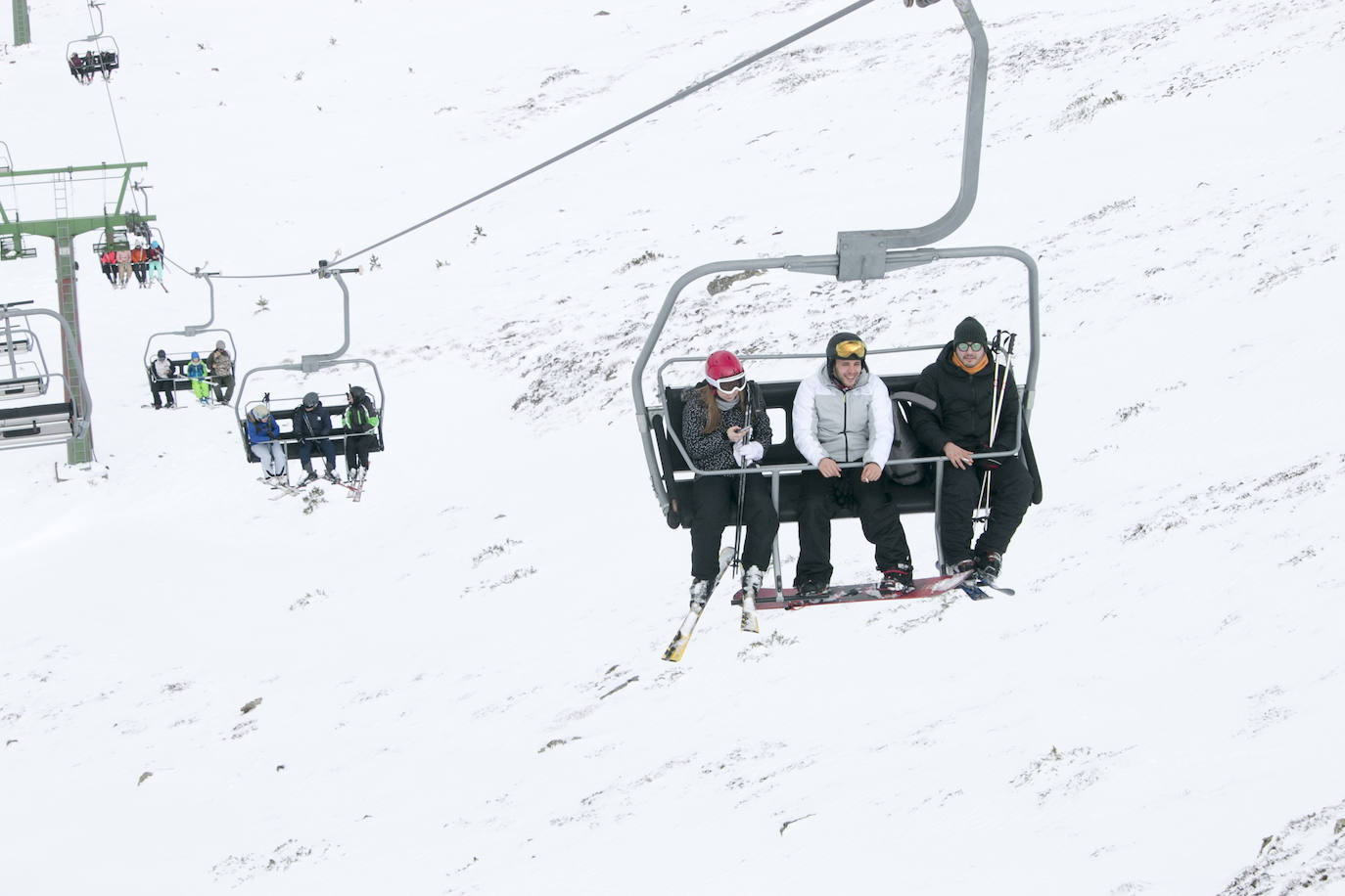 Valdezcaray se llena de esquiadores