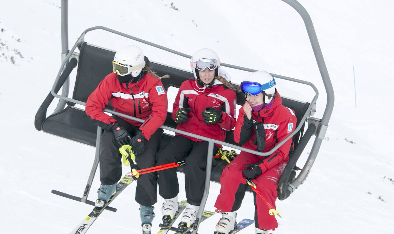 Valdezcaray se llena de esquiadores