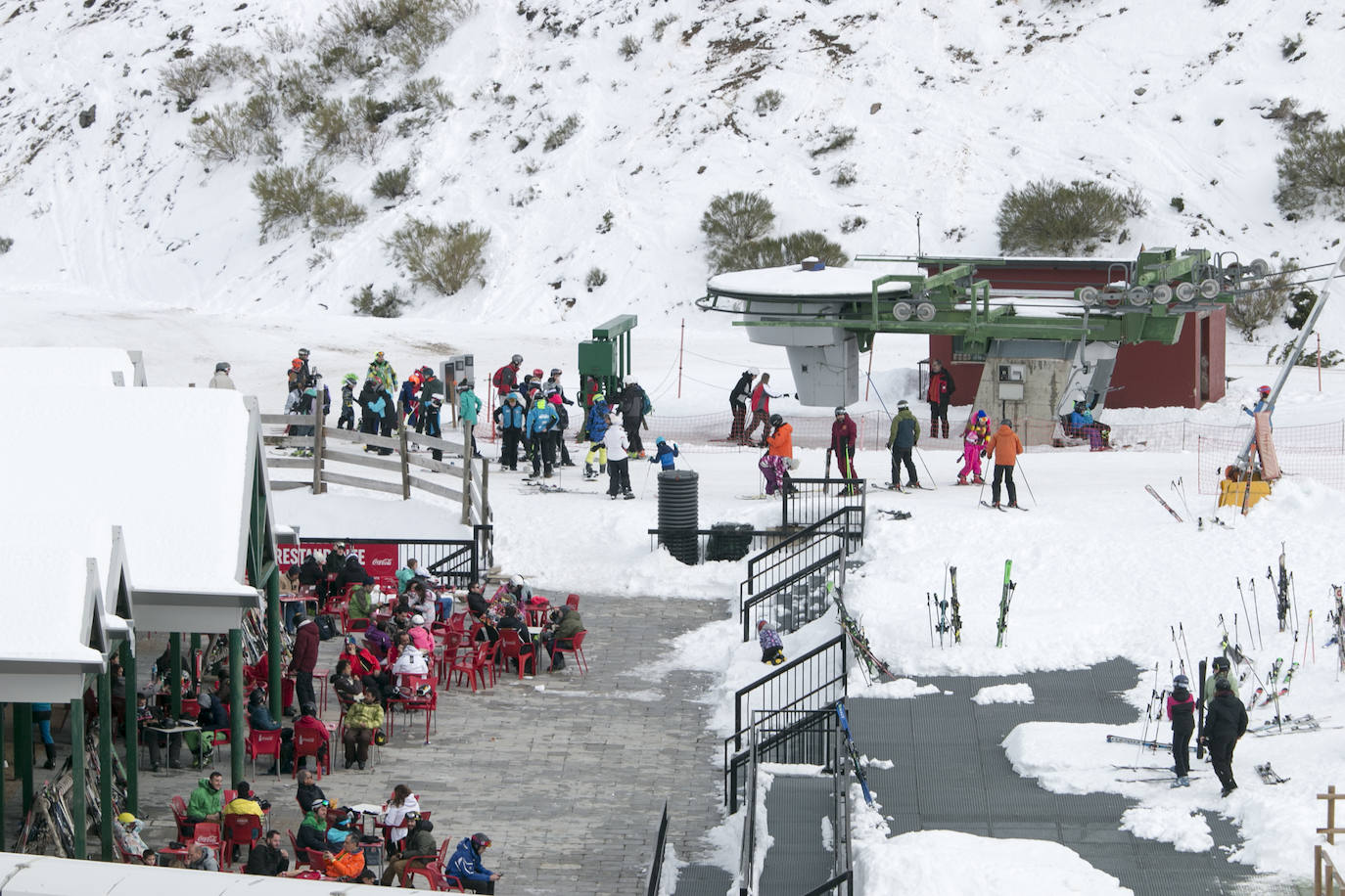 Valdezcaray se llena de esquiadores