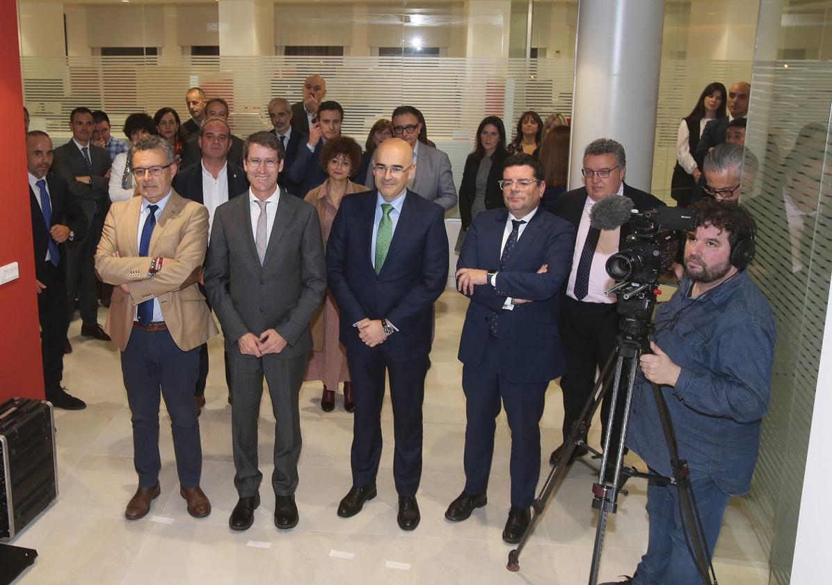 Kutxabank inaugura su nueva sede en El Espolón