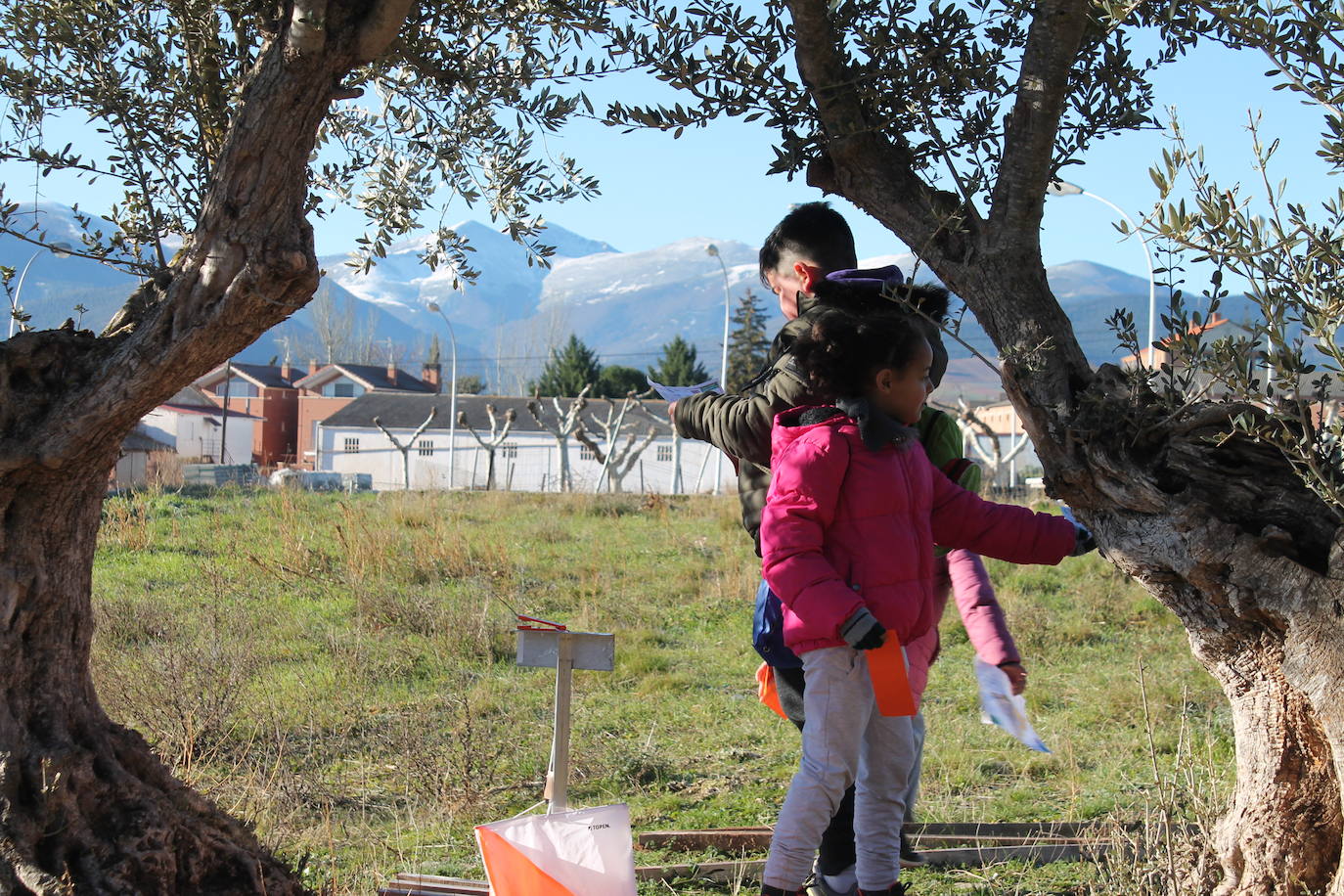 Carrera infantil de orientación en Badarán