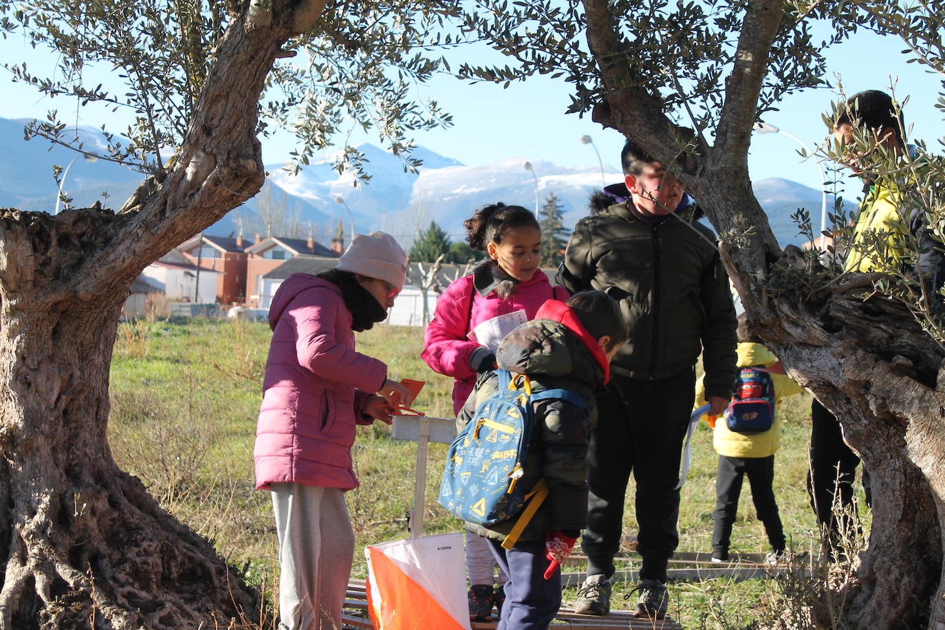 Carrera infantil de orientación en Badarán