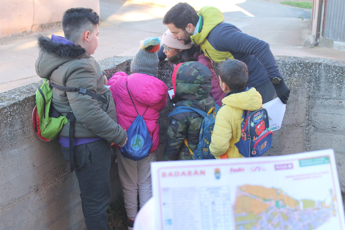 Carrera infantil de orientación en Badarán