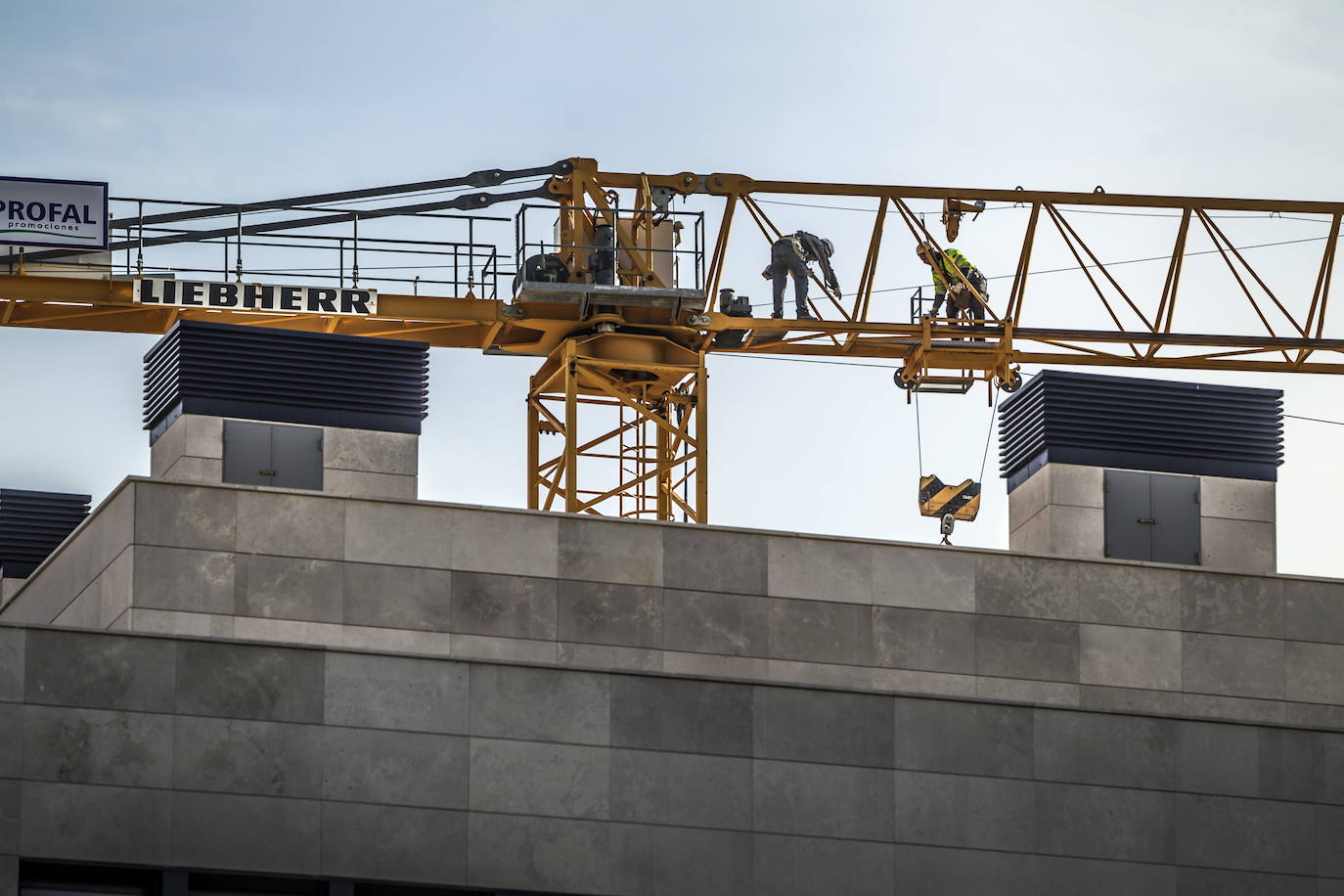 El crecimiento de la construcción y la búsqueda de una vivienda en propiedad multiplicaron la firma de hipotecas en La Rioja