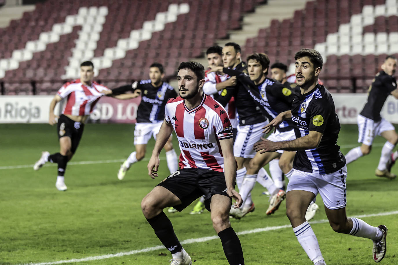 Las imágenes del partido entre la SDL y el Sabadell