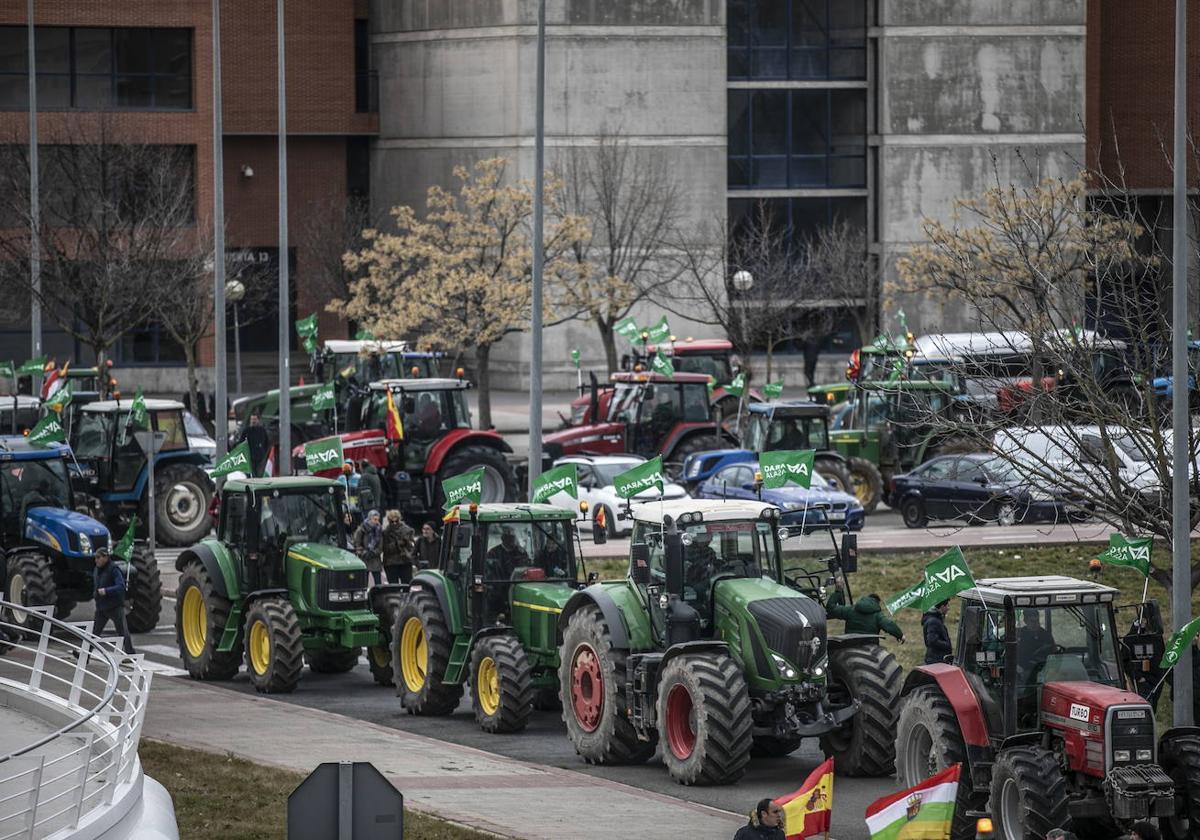 Tractorada celebrada en Logroño, el año pasado.