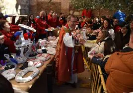 Bendición de barzones y roscos, ayer en Autol.