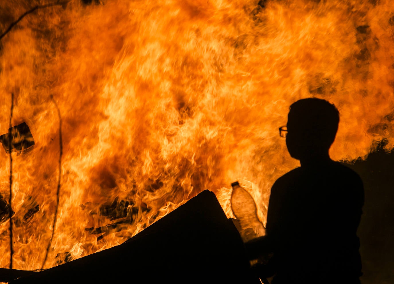 Las hogueras de Santa Águeda, en imágenes