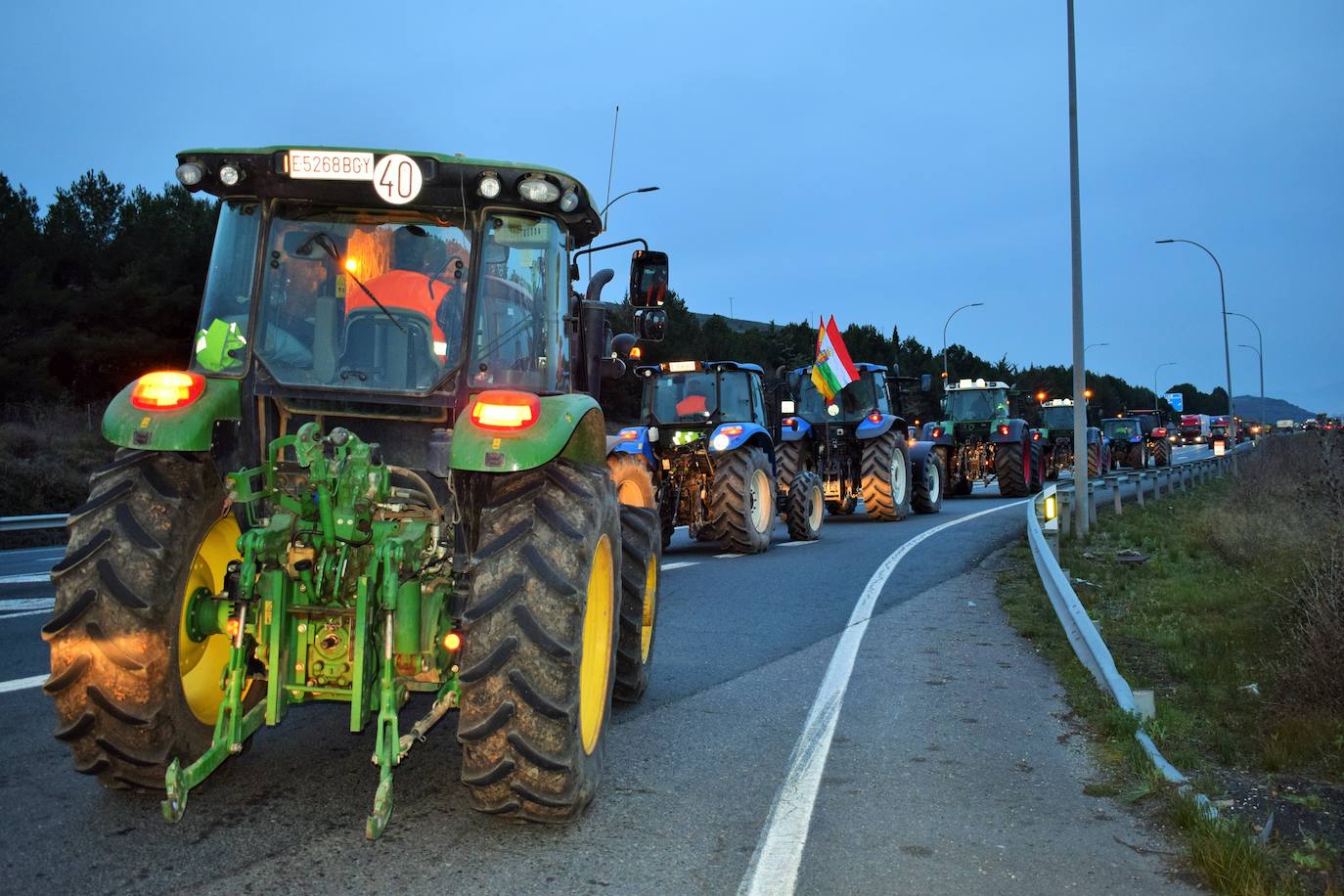 Las imágenes de los agricultores protestando en El Sequero