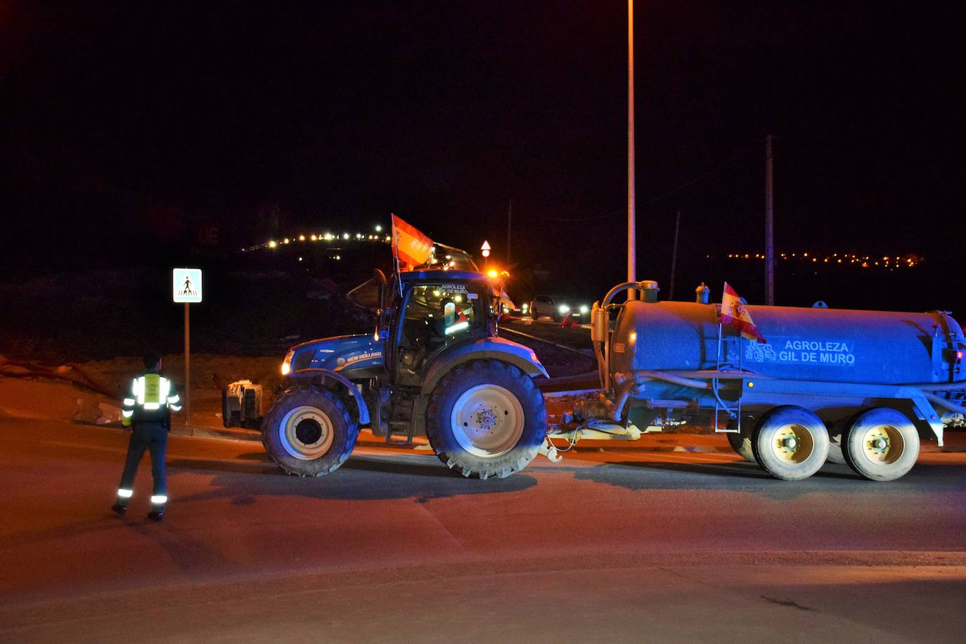 Fotos de la protesta agraria en Villamediana