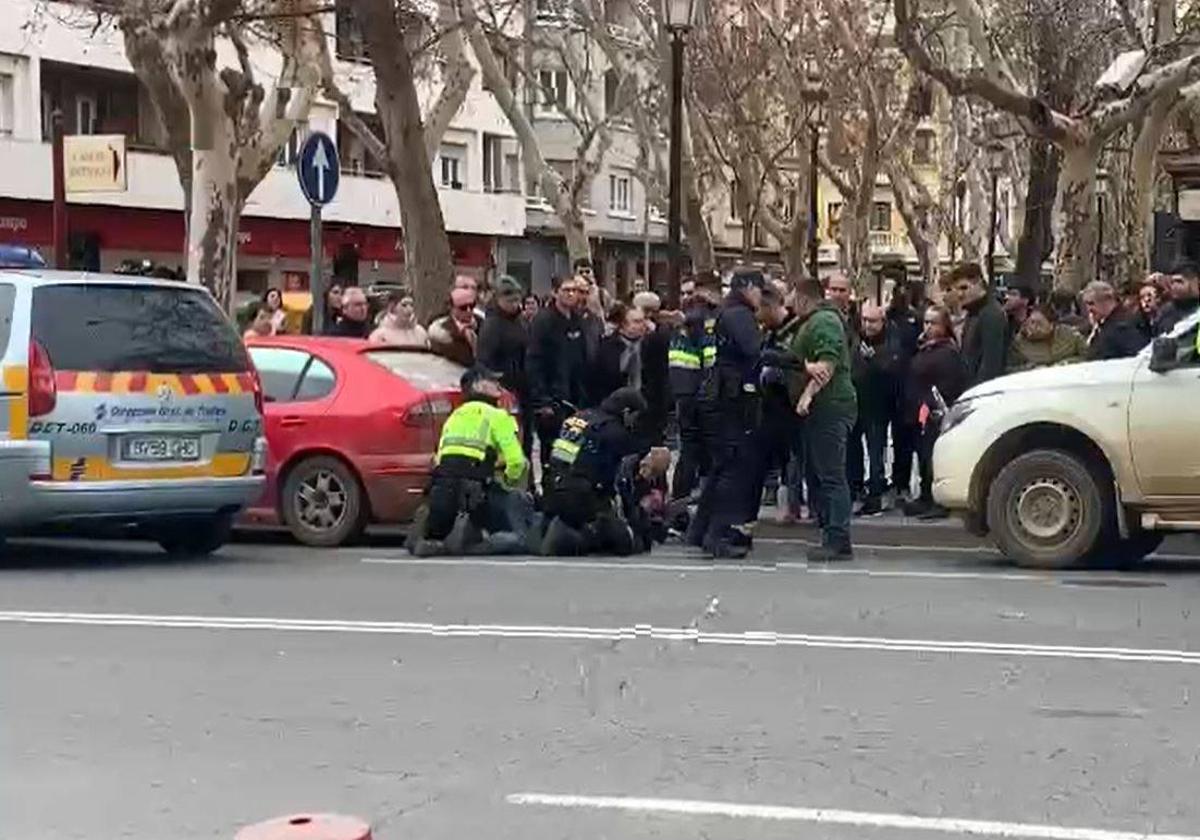 El detenido en la protesta, acusado de intentar atropellar a los agentes