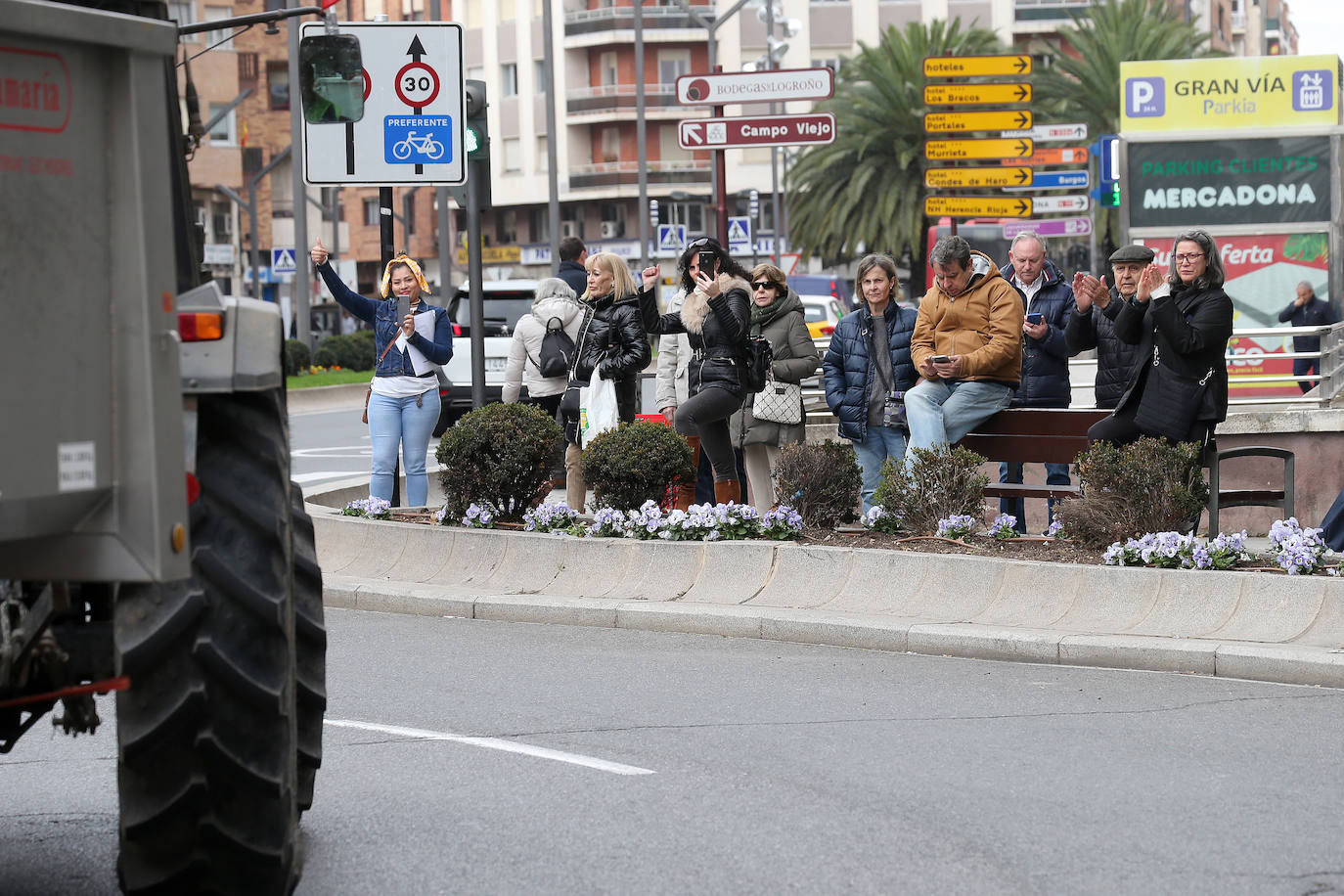 Las imágenes del segundo día de tractorada en Logroño