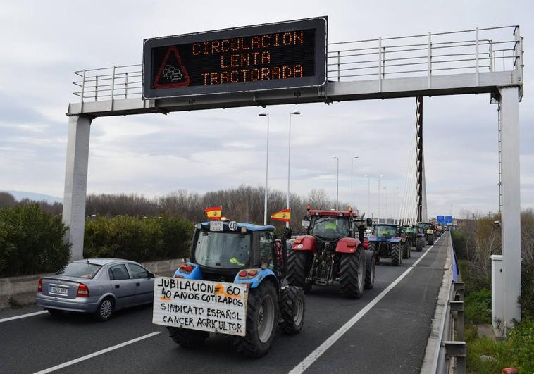 Retenciones en la circunvalación de Logroño.